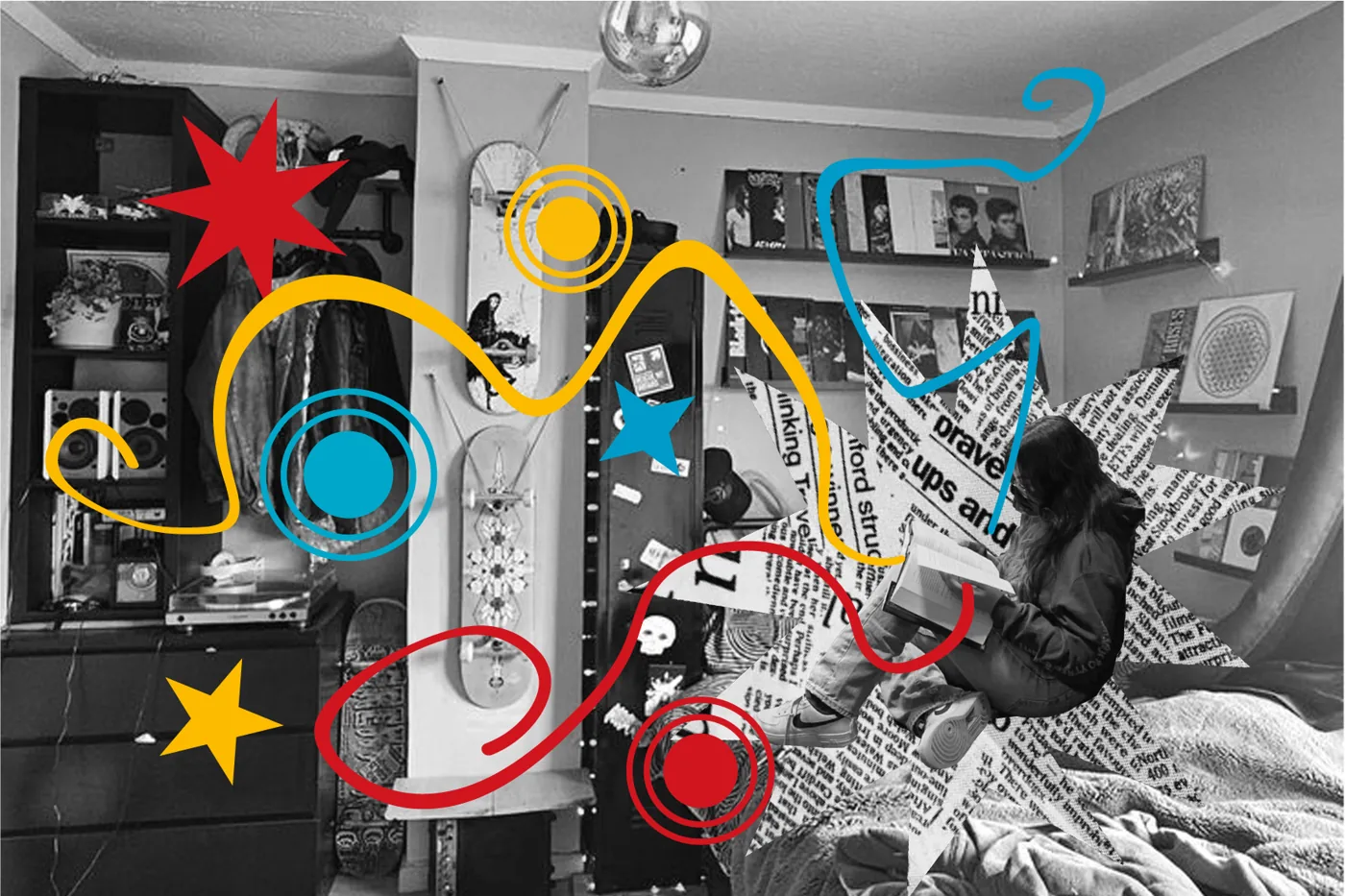 Cartão 05, no quarto: Pessoa deitada num quarto cheio de discos e pôsteres, em preto e branco com colagem de jornal e formas coloridas.